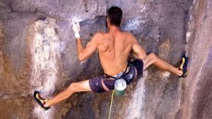 ‘Greed’ 8c+, la vía de escalada más dura de Tailandia
