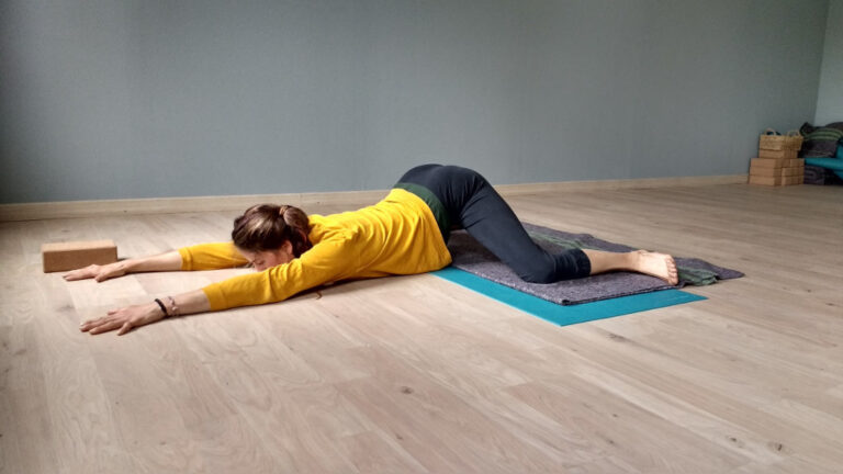 Ejercicios de yoga para evitar lesiones de rodilla | Wogü