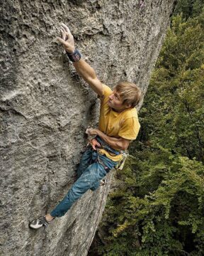 Alex Megos encadena tres 9a en una semana