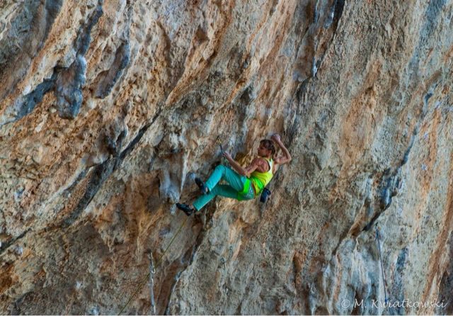 Angy Eiter escaladora 9b Angy Eiter escaladora 9b