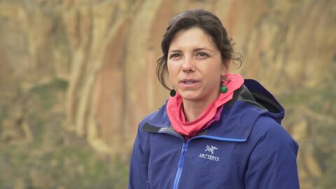 Nina Caprez escalando ‘To Bolt Or Not To Be’ 8b+, en Smith Rock