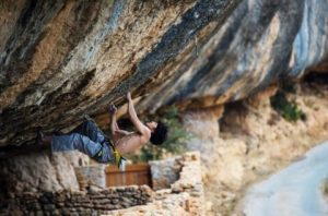 Sangwon Son encadena ‘Demencia Senil’ 9a+ en Margalef