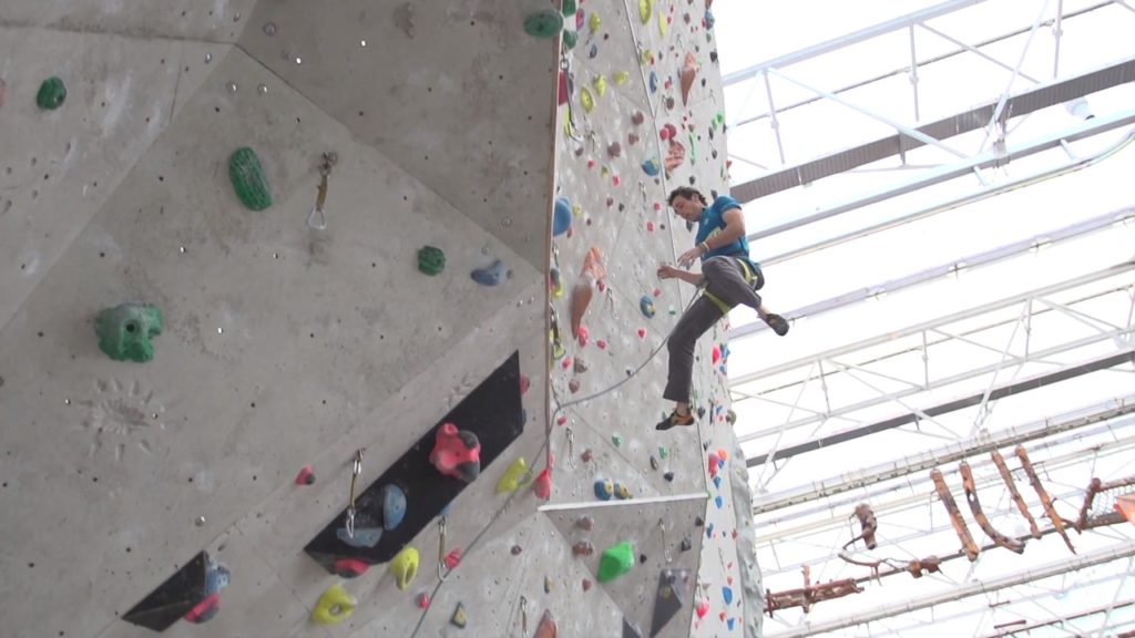 Robbie Phillips caída en escalada