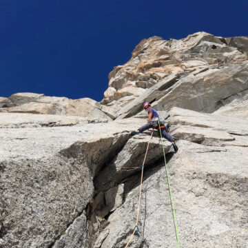 Nina Caprez escala en libre ‘L’Or Du Temps’ (470m 7c+) al Grand Capucin