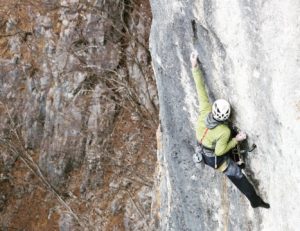 Keita Kurakami encadena ‘Mare’ 8c+ autoasegurándose