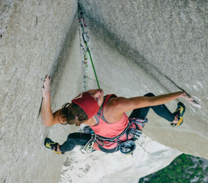 Barbara Zangerl escala ‘PreMuir Wall’ 5.13d en libre