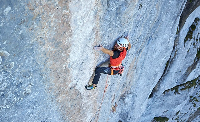 Siebe Vanhee escalando 'Yeah Man'