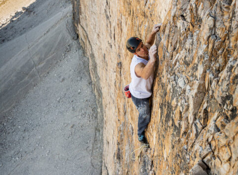 Dani Arnold, solo integral en la Cima Grande en un tiempo récord