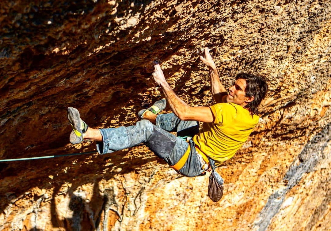 Dani Andrada escalando en Margalef