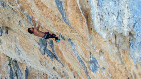 Michal Kwiatkowski en ‘La Rubia’ 8c+, en Villanueva del Rosario