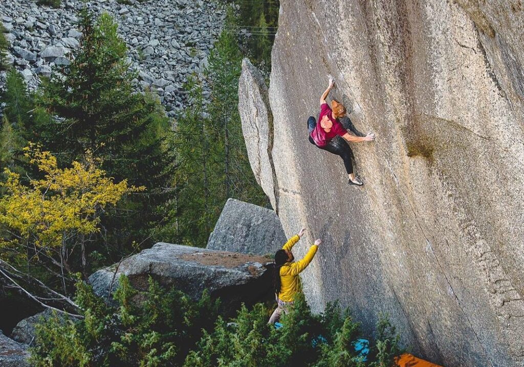 Bernd Zangerl escalando en Valle dell'Orco