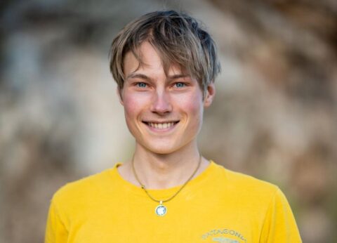 Alex Megos ficha por Petzl