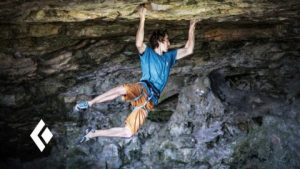 Seb Bouin en la tercera ascensión de ‘Akira’ 9a