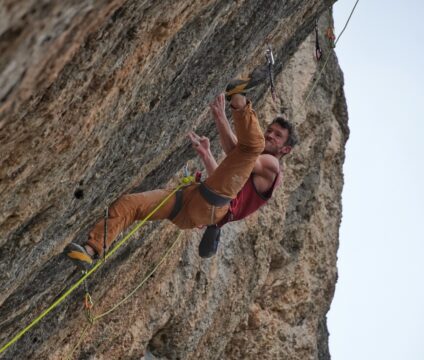 Tom Bolger firma la primera ascensión de ‘Frenesí’ 9a/+