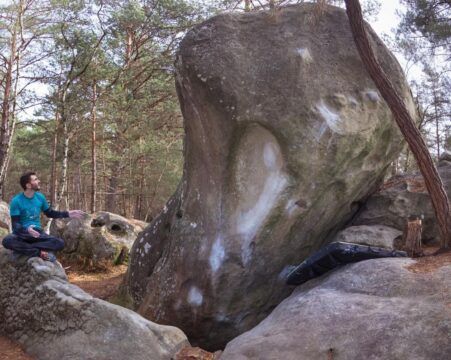 Manu Cornu encadena ´Le Pilier Du Désert assis direct´ 8C+