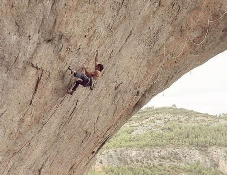 Alex Garriga sigue tachando en Cuenca y encadena ‘Following the Leader’ 9a+