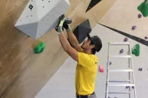 Albert Flaqué: «Los rocódromos venden sus bloques. Buenos bloques equivale a escaladores satisfechos»