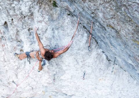 Alex Garriga se lleva la primera repetición de ‘Zeleputza’ 9a+