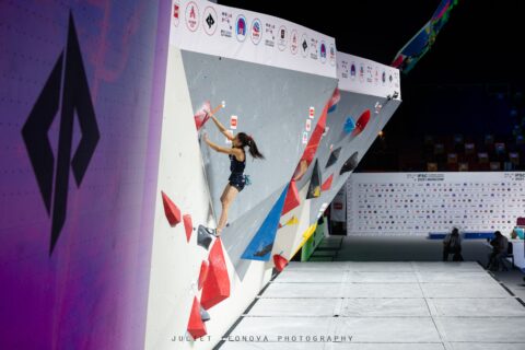 Natalia Grossman reina en la final del Campeonato del Mundo de Boulder