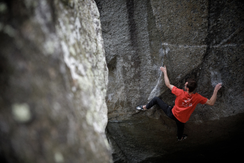 Will Bosi escalando en Suiza