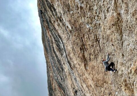 Janja Garnbret encadena el primer 8c a vista femenino con ‘Fish Eye’