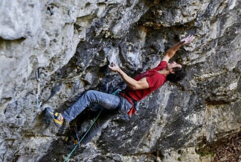 Adam Ondra encadena ‘Taurus’ y propone 9b