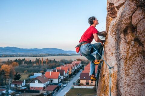 Nuevo patrocinador para Adam Ondra, escalada para las masas