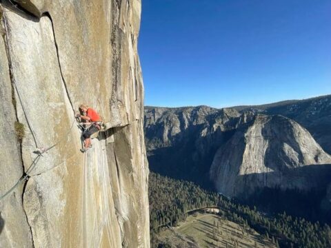 Brittany Goris escala los 31 largos de ‘El Corazón’ 5.13b (8a) en libre
