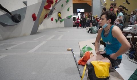 Júlia Benach se cuelga la plata en su debut internacional, en Chambéry