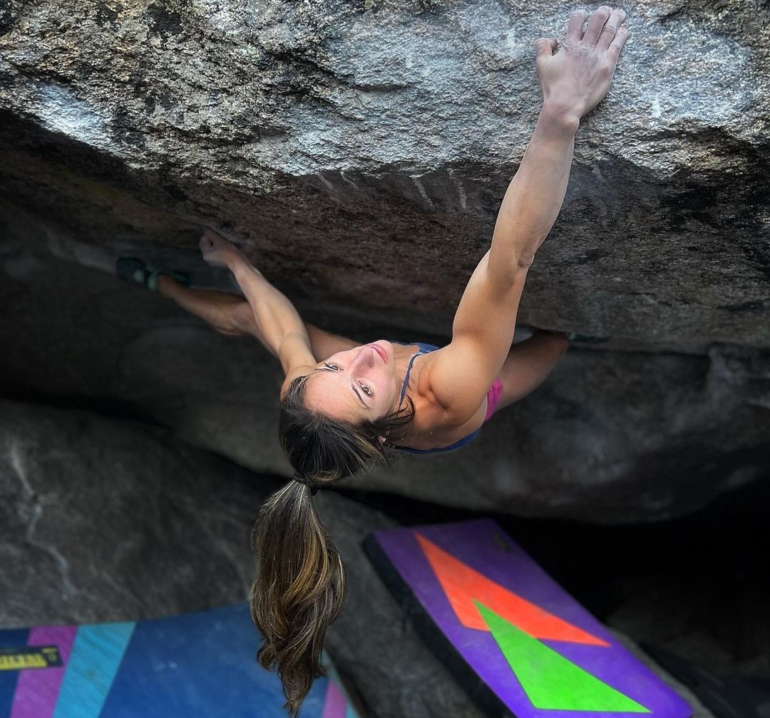 Scarpa North America on X: Cold, winter days have us dreaming about alpine  bouldering under the sun. SCARPA athlete, Alex Puccio, climbing at Mt.  Evans this past summer in the Drago LV.