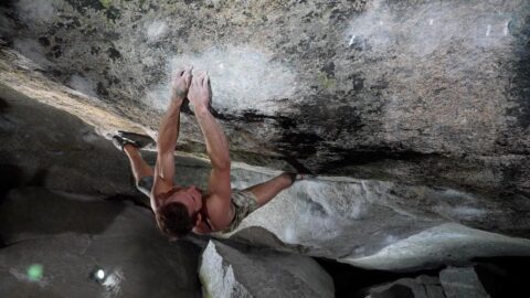 Daniel Woods, tercera ascensión de ‘Insomniac’ V16 (8C+)