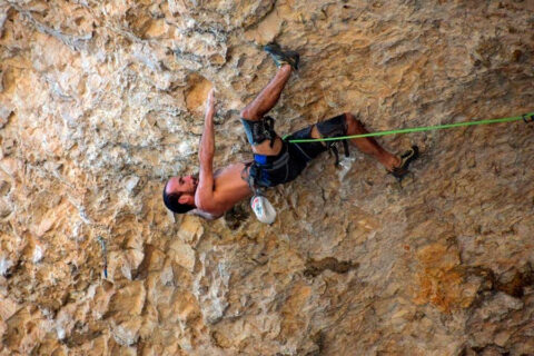 Gonzalo Larrocha encadena ‘Patanics’ 9a+