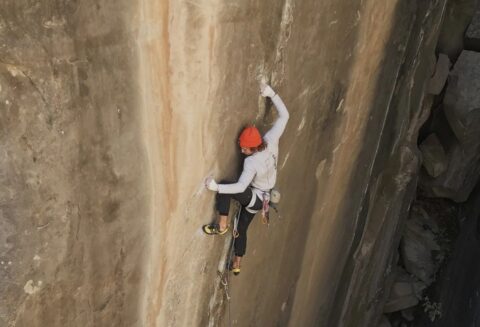 Jonas Schild repite ‘Le Voyage’ E10 7a (8b+)