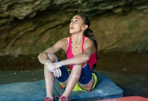 Laura Rogora encadena ‘Ajo Crudo’ 8c a vista, en Cicera