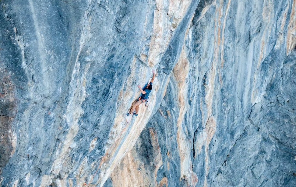 Jorge Díaz-Rullo escalando en Briançon