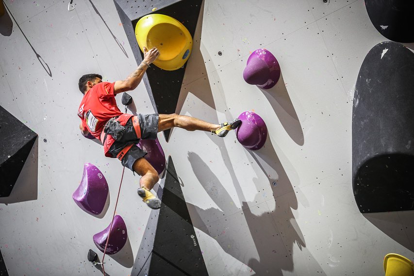 Alberto Ginés escalador español