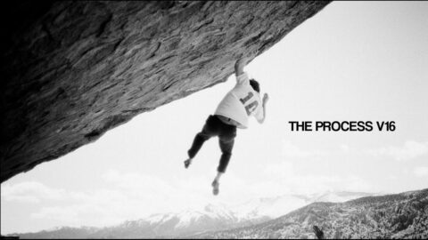 Zach Galla en ‘The Process’ V16 (8C+), un tsunami de Bishop