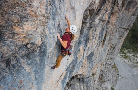 Barbara Zangerl y Jacopo Larcher escalan ‘Seventh Direction’ (220m 8c)
