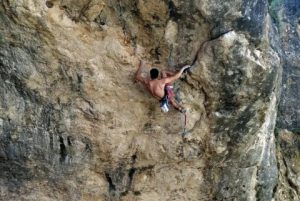 Chabi Velilla encadena ‘Pozo Verde Power’, su primer 9a