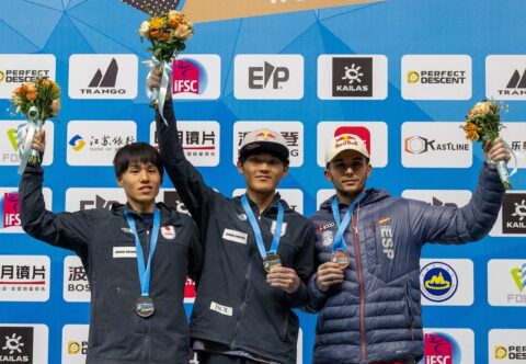 Alberto Ginés se cuelga el bronce en el inicio de la Copa del Mundo de Dificultad, en Wujiang