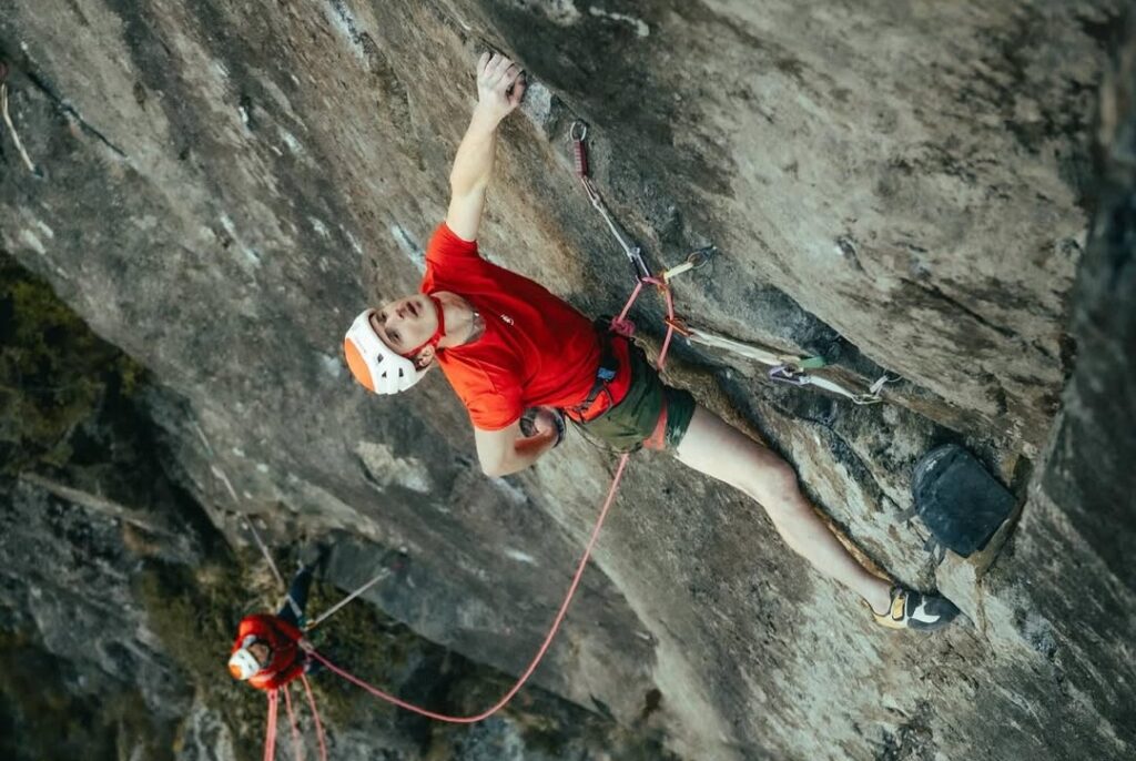 36987Adam Ondra encadena ‘Lexicon’ E11 7a al flash