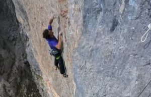 Barbara Zangerl y Jacopo Larcher realizan la primera en libre de ‘Next Generation’ (170m 8b+), un antiguo proyecto del Rätikon
