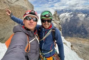 Álex Úbeda y Manolo López abren ‘Carlos Suárez’ (500m 7a+), en la Cordillera Blanca