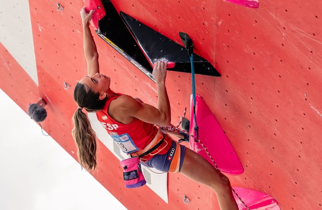 Geila Macià se proclama campeona del mundo de dificultad en sub 19