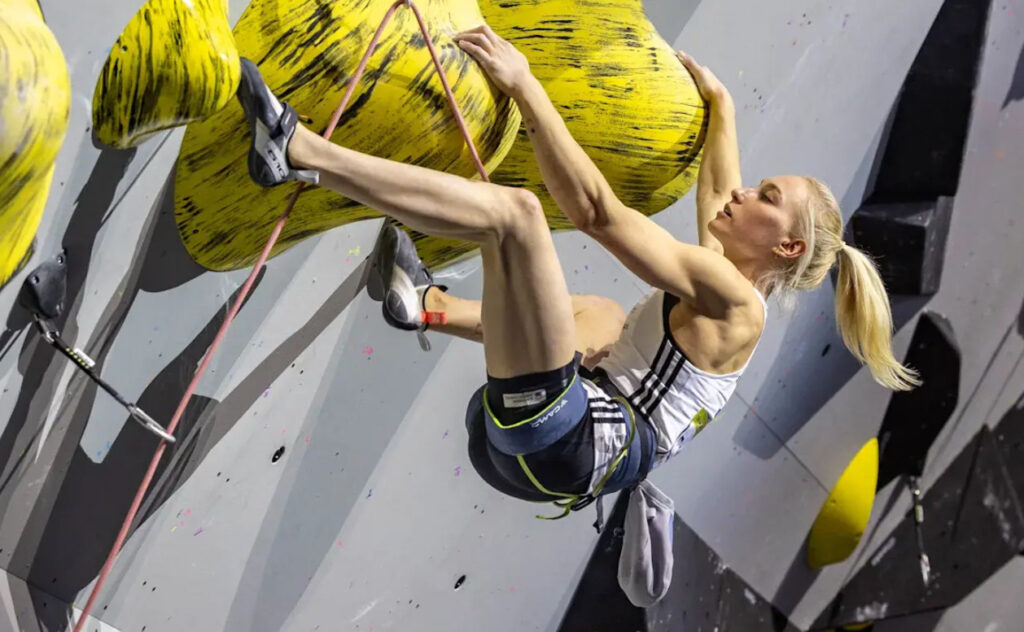 Janja Garnbret escaladora