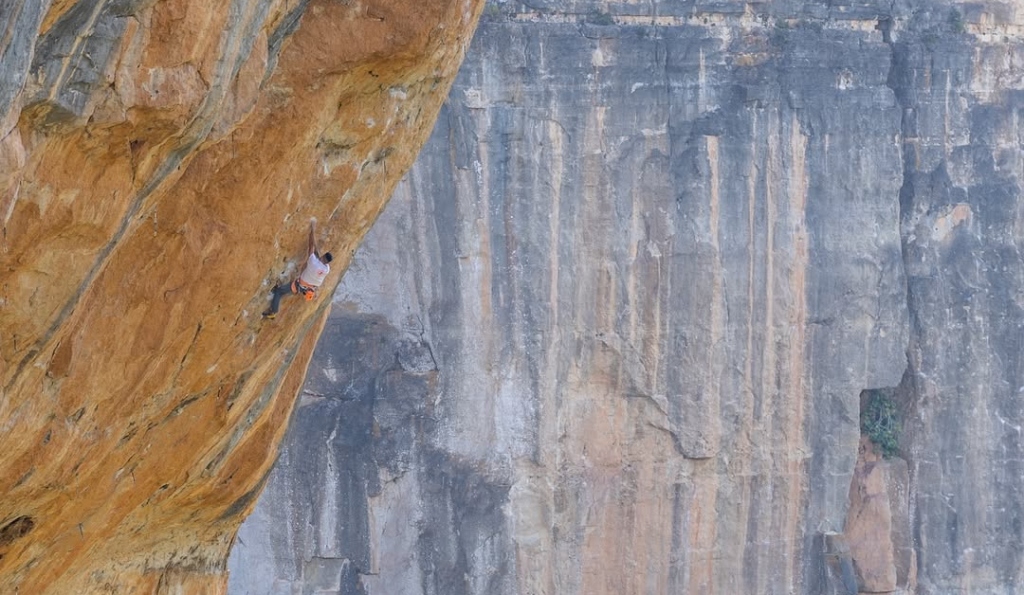 Alberto Ginés en ‘Kale Borroka’ 8b+