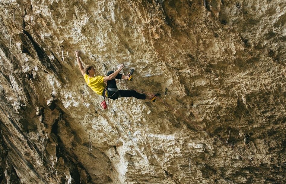 39053Mikel Linacisoro encadena su primer 9a+: «Desde niño soñaba con subirme por ‘Iñi Ameriketan’