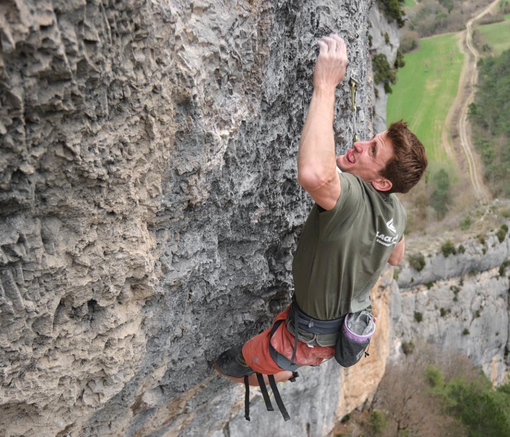 Seb Bouin escalando Le Champ des Muses
