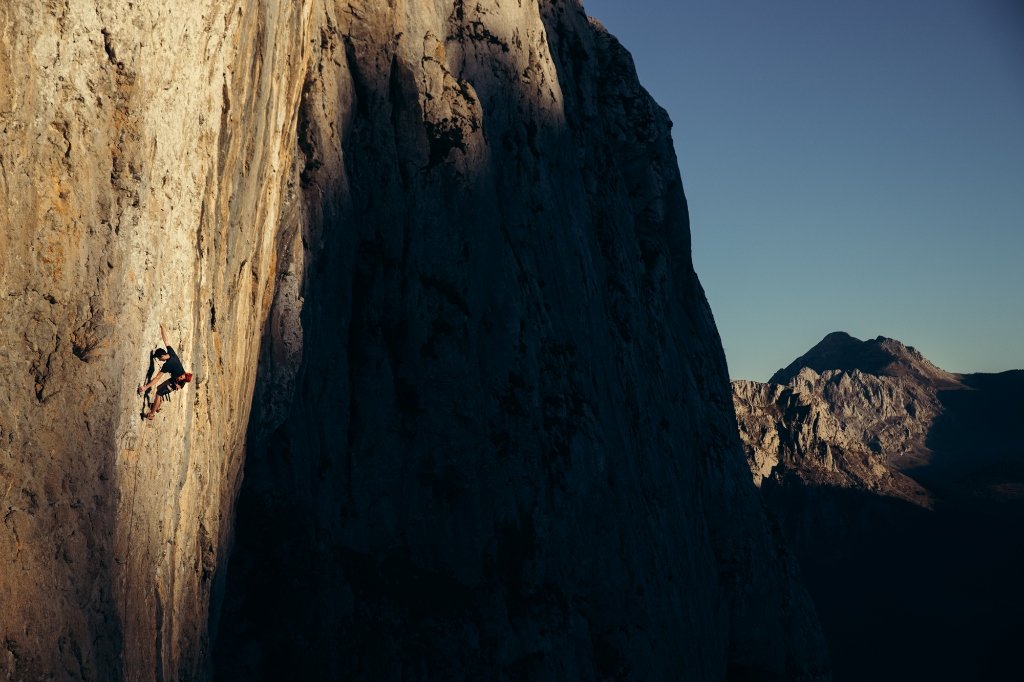 39769Aitziber Narbaiza, fotógrafa de escalada: «Todo empezó por unos buenos amigos a los que acompañaba en sus días de fanatismo»