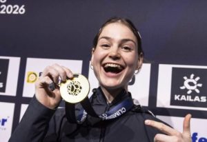 Oceania Mackenzie y Sorato Anraku dominan en Berna